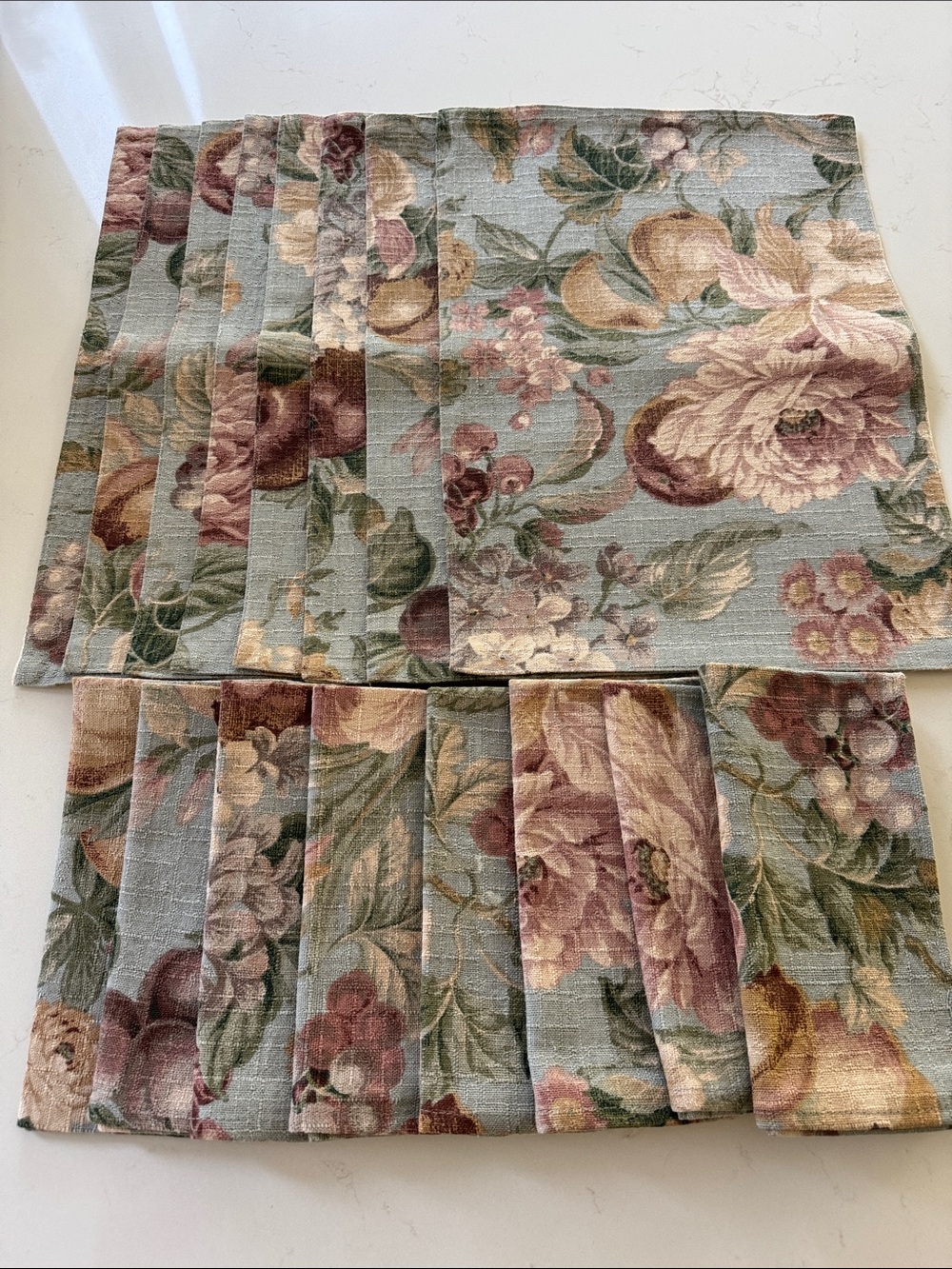 Crate & Barrel Floral Placemat Set of 8 matching napkins. Dusty Blue & Rose New